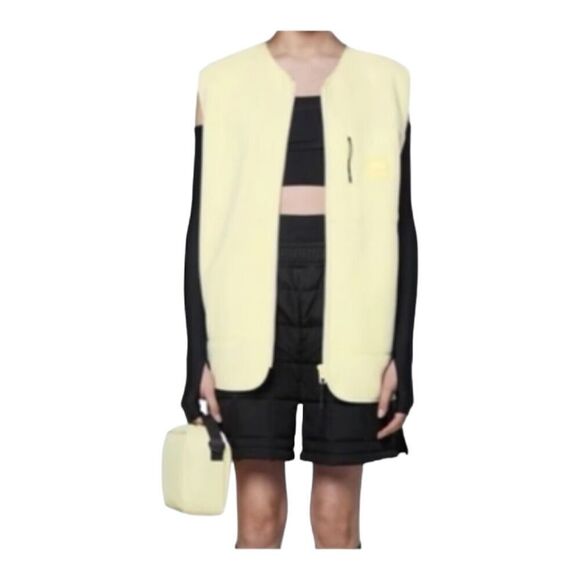 Rains Vest Womens M Yellow Fleece Layer Straw Gorpcore Soft 18510 Outdoors Baggy - Picture 1 of 11